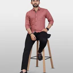 vebnor Men Regular Fit Solid Spread Collar Casual Shirt image 5