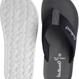 walkaroo Men Slippers image 3