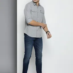the indian garage co. Men Slim Fit Solid Cut Away Collar Casual Shirt image 4
