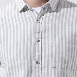 the indian garage co. Men Slim Fit Striped Casual Shirt image 5