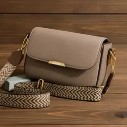 evolic Clear Women Sling Bag Clear Women Sling Bag Yaz Onyx-picture-23