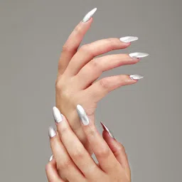 fyorr Silver Magic Quick Dry Long Lasting Nail Polish (15ml) (Silver Magic) image 3