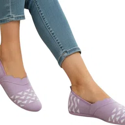 aarju Bellies For Women image 1