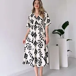 vero collar Women Fit and Flare Black Below Knee Dress image 3