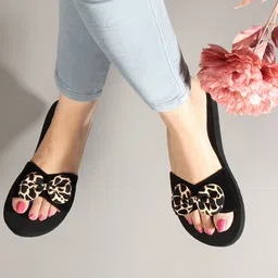 denill Women Flats Sandal image 4