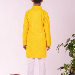 VASTRAMAY Boys Geometric Embroidered Mandarin Collar Sequinned Straight Kurta With Pyjamas image 5