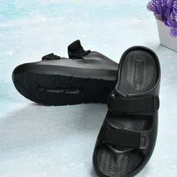 smoothlite Men Slippers image 5