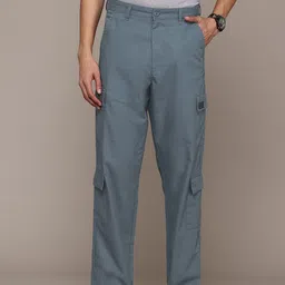 roadster Men Relaxed Blue Cotton Blend Trousers-picture-21