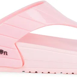 action Women AN-32 Women Slippers image 4