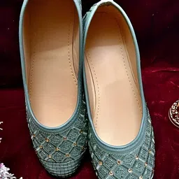 trendy feet Women Embroidered Jutti with Rhinestones Embellishments Jutis For Women image 2