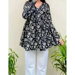 karwasara comfortwear Casual Regular Sleeves Printed Women Black Top image 2