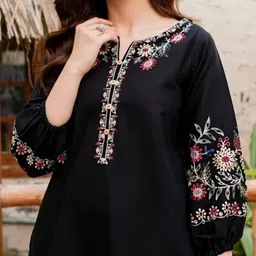 fashion mania Women Embroidered Wool Straight Kurta image 2