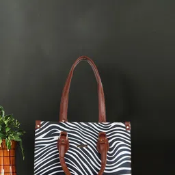 dymek Women Multicolor Tote-picture-22