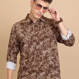 highlander Men Regular Fit Printed Cut Away Collar Casual Shirt-picture-26