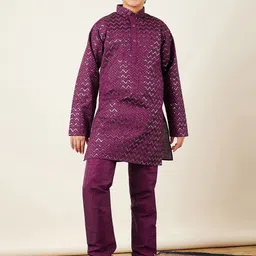 Aj DEZInES Boys Embroidered Mandarin Collar Straight Kurta with Pyjamas-picture-56