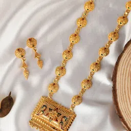 Silvermerc Designs Gold-Plated Stone-Studded Jewellery Set-picture-25