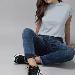 roadster Women Solid Round Neck Pure Cotton Blue T-Shirt image 4