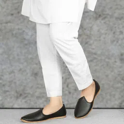 step feet 100% Pure Leather Handmade Jutti And Mojaris For Men image 1