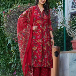 yagnik fashion Women Cotton Rayon Kurti Palazzo Dupatta Set image 5