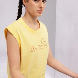 hrx by hrithik roshan Women Printed Round Neck Pure Cotton Yellow T-Shirt image 1