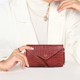 hidesign Markle-A Sling Bag image 2