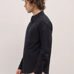 the bear house Men Relaxed Fit Fit Solid Spread Collar Casual Shirt image 3