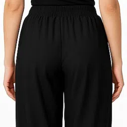 brand flex Women Multicolor Capri image 2