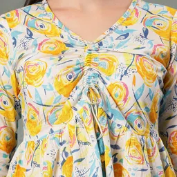 seven flower Casual Regular Sleeves Printed Women Yellow Top image 5