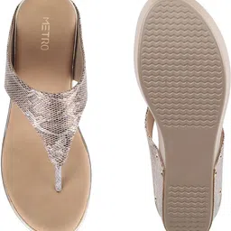 metro Women Wedges Sandal image 4