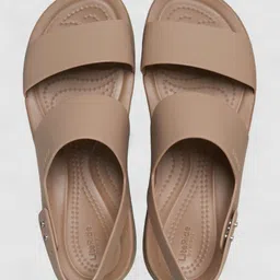 crocs Women Brooklyn Low Heels Sandal image 3
