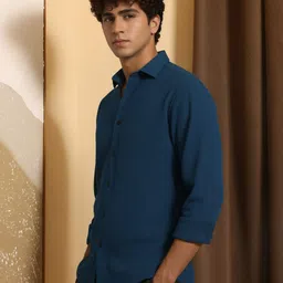 metronaut Men Regular Fit Solid Spread Collar Casual Shirt image 4