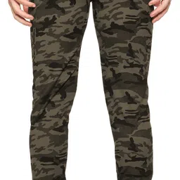 tqh Men Printed Olive Track Pants image 2