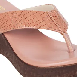 metro Women Wedges Sandal image 5