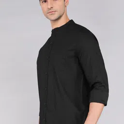 wrogn Men Slim Fit Solid Casual Shirt image 3