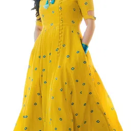 Women Embellished Viscose Rayon Flared Kurta-image-3