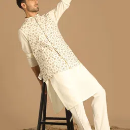 manyavar Men Pure Cotton Kurta Pyjama Ethnic Jacket Set-picture-19