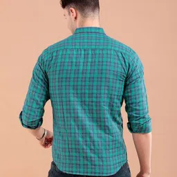 the indian garage co. Men Slim Fit Checkered Spread Collar Casual Shirt image 5