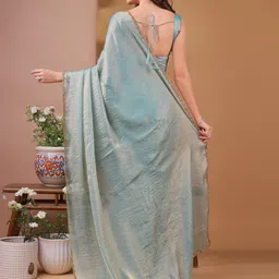 qvidya Solid/Plain Bollywood Organza, Silk Blend Saree image 2