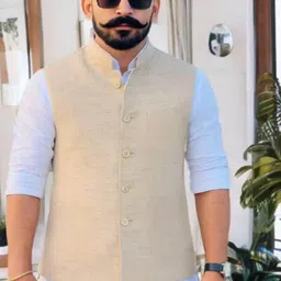 chkb Solid Men Waistcoat image 2