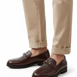 aspido Men's High-Shine Brown Textured Leather Loafers with Metal Bit Slip On For Men image 4