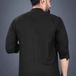 sopani Men Solid Cotton Blend Straight Kurta image 2