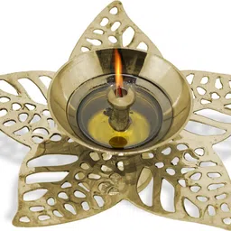 adhvik Pack of 1 Small Size 3.5 Cm Metal Brass Pital Star Shape Leaf Paro Pyali Diya Brass Table Diya image 4