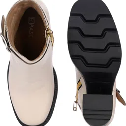 Roadster Women Beige Faux Leather Casual Chelsea Boots Boots For Women image 5