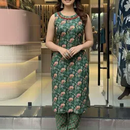 surhi Women Viscose Rayon Kurta Palazzo Set-picture-30