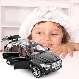 gknex toy BMW X5 Alloy Diecast Model Car with Openable Doors & Pull Back Function image 5