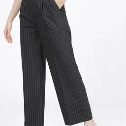 tokyo talkies Women Regular Fit Black Viscose Rayon Trousers image 3