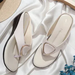 trase Women Wedges Sandal-picture-32