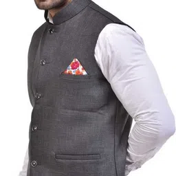 eliq Solid Men Waistcoat image 3