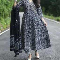 Women Solid Pure Cotton Anarkali Kurta-image-0