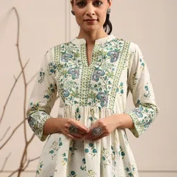 cavercha Casual Regular Sleeves Printed Women Light Blue Top-picture-21